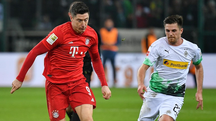 Bayerns Robert Lewandowski sieht Borussia Mönchengladbach als ernsten Konkurrenten im Kampf um die Meisterschaft.