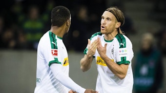 Michael Lang (rechts) wechselt zum SV Werder Bremen.
