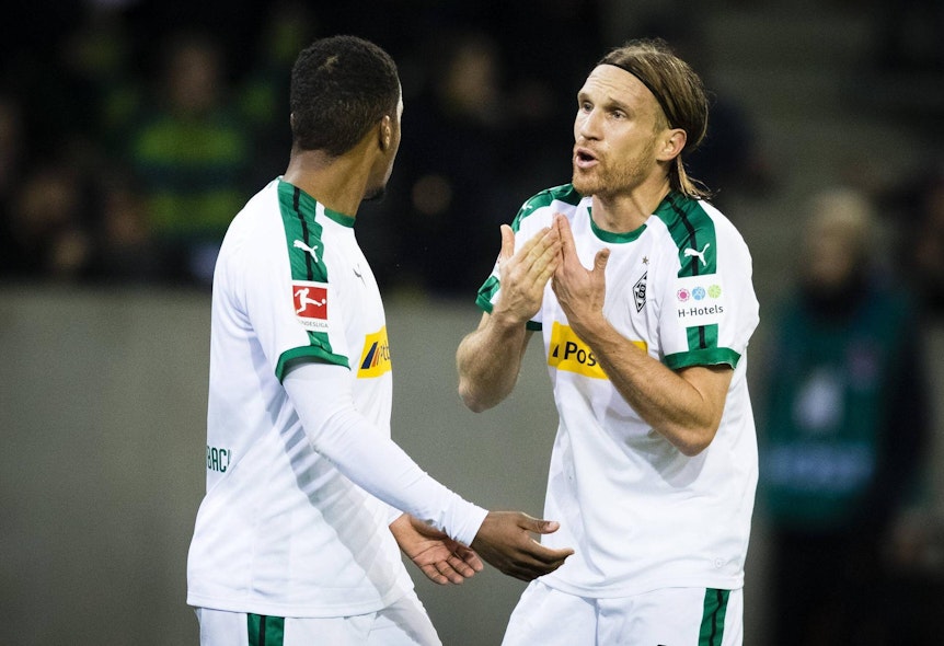 Michael Lang (rechts) wechselt zum SV Werder Bremen.