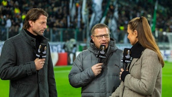 Max Eberl im Gespräch mit RTL-Moderatorin Laura Wontorra. Der Sender zeigt Borussia Mönchengladbach gegen Istanbul Basaksehir live im Free-TV.