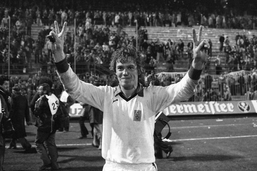 Harald Nickel nach seinem legendären Auftritt gegen Inter Mailand.