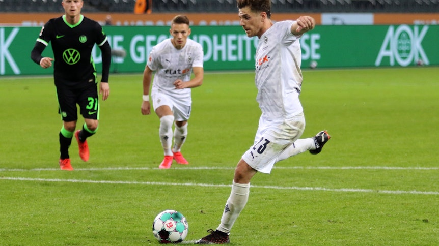 Jonas Hofmanns Elfer-Treffer reichte den Gladbachern nicht zum Sieg gegen Wolfsburg.