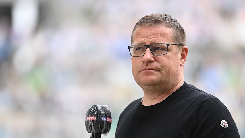Borussias Sportdirekor Max Eberl hat bei den Länderspielreisen seiner Fohlen ein mulmiges Gefühl.