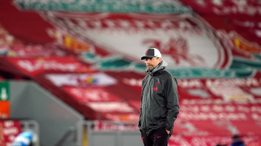 Jürgen Klopp, Trainer des FC Liverpool, hier bei einem Spiel Anfang Dezember 2020, könnte mit seinen „Reds“ im Achtelfinale der Champions League auf Borussia Mönchengladbach treffen.