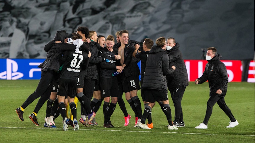 Borussia Mönchengladbach feierte trotz einer 0:2-Niederlage bei Real Madrid nach dem Match am 9. Dezember 2020 den Einzug ins Champions-League-Achtelfinale.