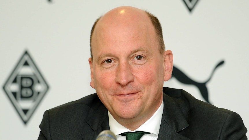 Geschäftsführer Stephan Schippers, hier bei einer Pressekonferenz im April 2017, ist seit 1999 bei Borussia Mönchengladbach im Amt.