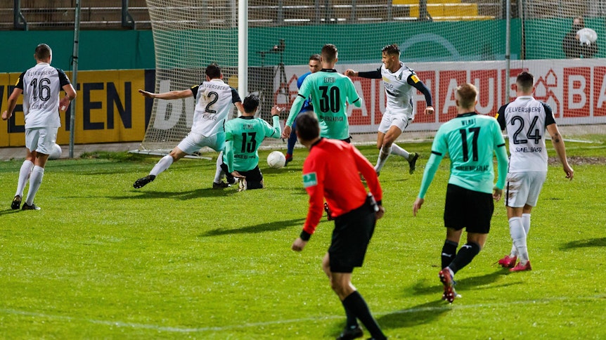 Borussias Lars Stindl erzielte im Pokalspiel bei der SV Elversberg das 0:3 für die Fohlenelf.