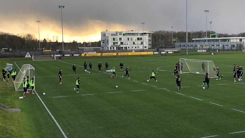 Borussia Mönchengladbach hat am Dienstag die Vorbereitung auf das Auswärtsspiel bei Fortuna Düsseldorf aufgenommen.