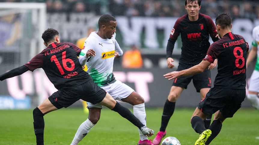 Im Hinspiel setzte Borussia sich mit 5:1 gegen den FC Ausgburg durch. Am Samstag sind die Fohlen bei den Bayern-Schwaben zu Gast.