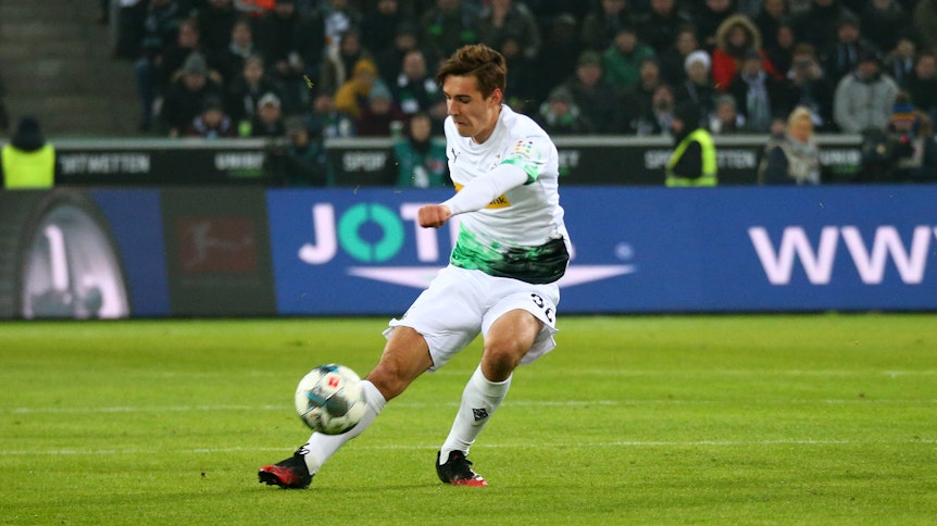 Florian Neuhaus wurde für seinen Treffer gegen Mainz 05 von der ARD-für das „Tor des Monats“ nominiert.