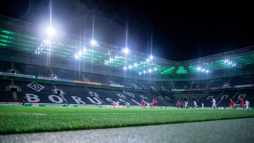 Wann gehen im Borussia-Park wieder die Lichter an? Am Montag berät die DFL mit ihren Mitgliedern, wie es mit der Bundesliga weitergeht in Zeiten von Corona.