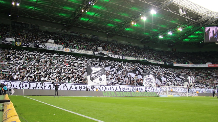 Stimmungsvoll und friedlich – so haben Borussia Mönchengladbach und ihre Fans die Nordkurve am liebsten.