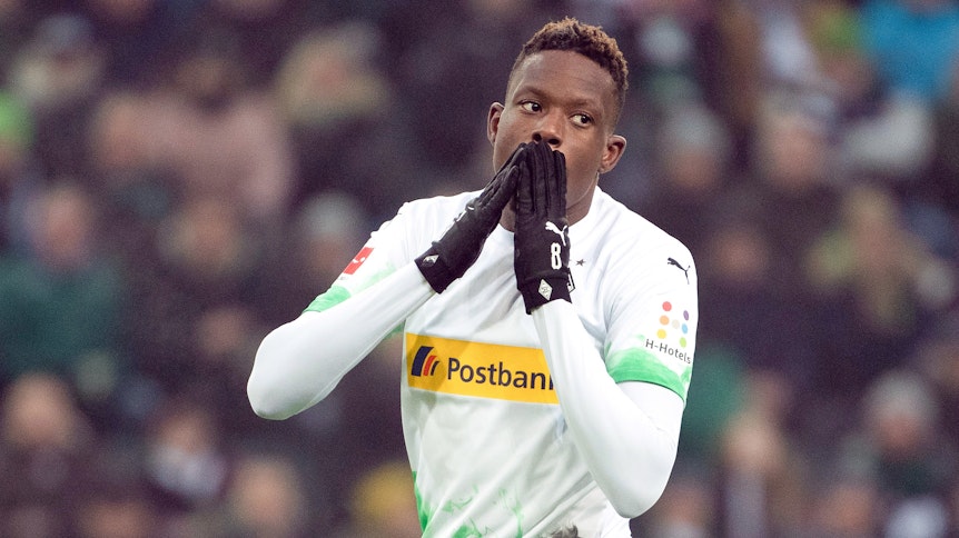 Denis Zakaria wird Borussia Mönchengladbach nach seiner Knie-OP in der Bundesliga vorerst fehlen.