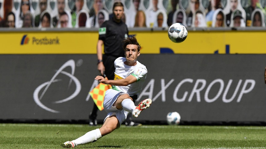 Florian Neuhaus, Mittelfeldspieler bei Borussia Mönchengladbach, hat beim 4:1-Sieg gegen Union Berlin einen historischen Treffer erzielt: Ihm gelang das 3000. Bundesliga-Tor für den VfL.