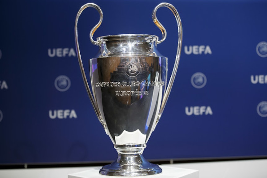 Wer an der Champions League teilnimmt, bekommt nicht nur ein Mega-Start-Paket in Millionen-Höhe, sondern als Gewinner auch noch den Henkel-Pott.
