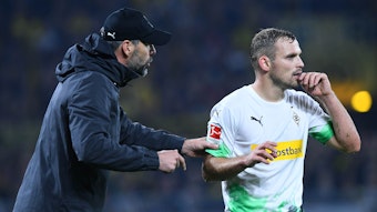 Tony Jantschke (rechts) lobt im GladbachLIVE-Interview das Gesamtpaket, das Marco Rose als Trainer bei Borussia Mönchengladbach mitbringt.