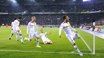 23. September 2015: Fabian Johnson schießt das erste Tor für Borussia Mönchengladbach nach dem Rücktritt von Lucien Favre.