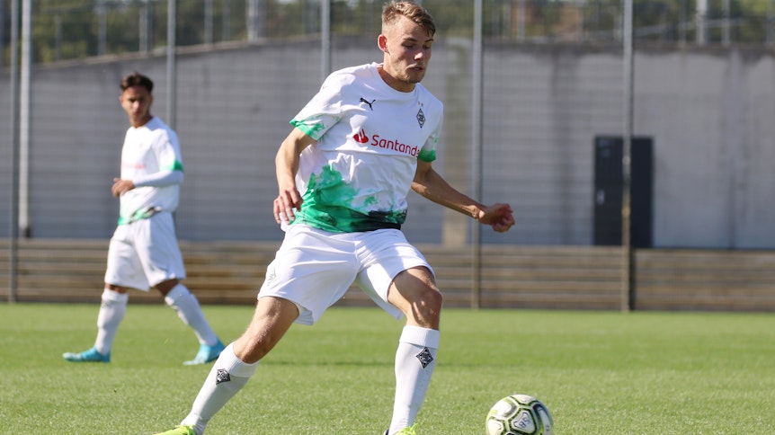 Mika Schroers spielt seit 2012 für Borussia Mönchengladbach. In der U19 gehörte er in der vergangenen Saison zu den Leistungsträgern.