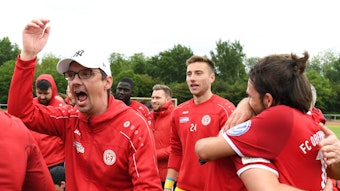 Motivator und Feierbiest: Kristian Arambasic, Trainer von Borussias Erstrundengegner FC Oberneuland.