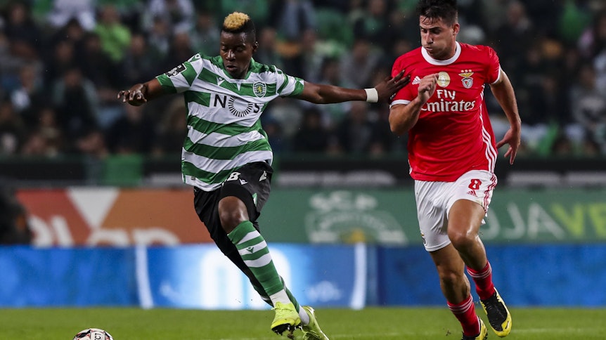 Mittelfeldspieler Idrissa Doumbia (l.), derzeit bei Sporting Lissabon unter Vertrag, soll angeblich von Borussia Mönchengladbach beobachtet werden.