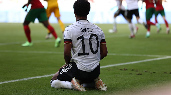 Deutschlands Serge Gnabry reagiert enttäuscht nach seinem Abseitstor gegen Portugal.