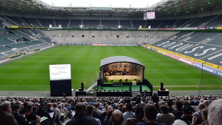 Am 10. August soll Borussias Jahreshauptversammlung als Präsenzveranstaltung stattfinden. Das Foto zeigt die Mitgliederversammlung am 7. April 2014.