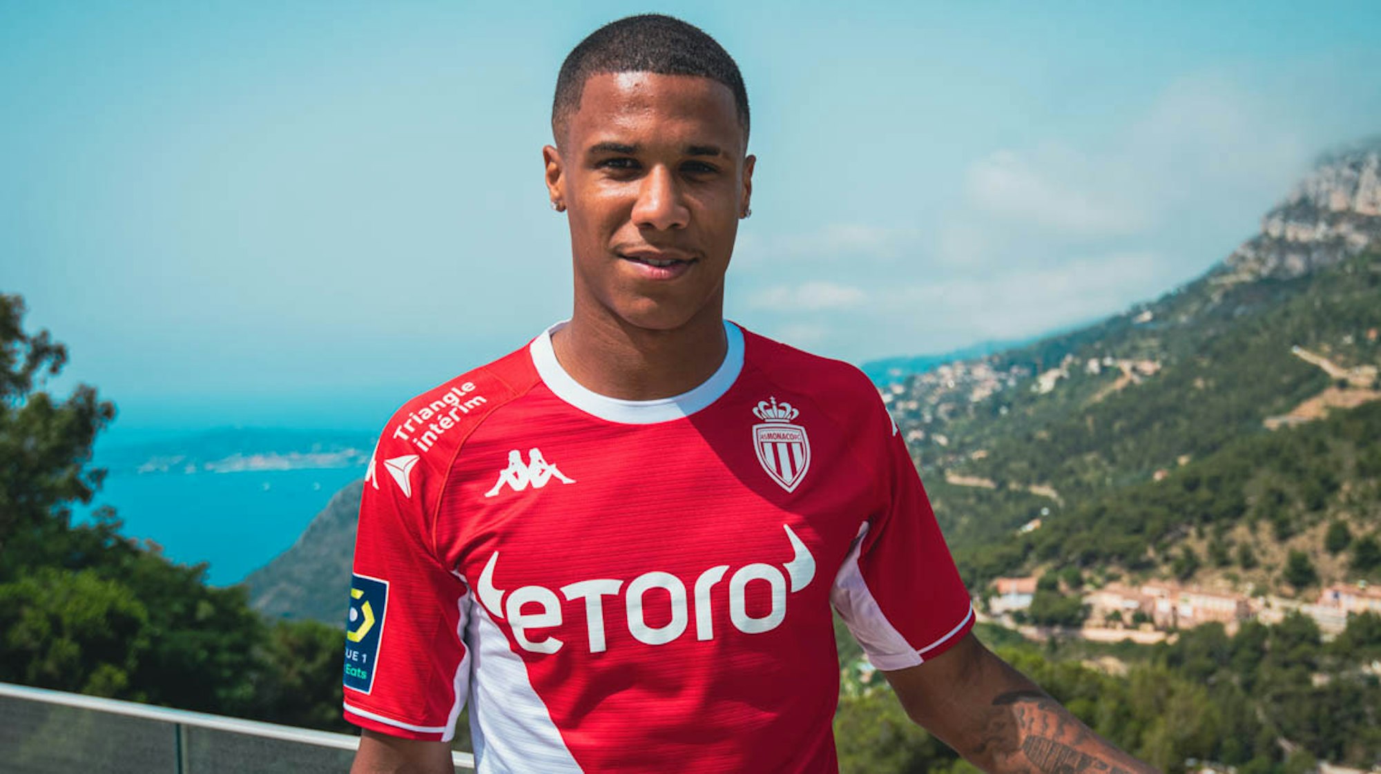 Ismail Jakobs trägt das Trikot der AS Monaco.