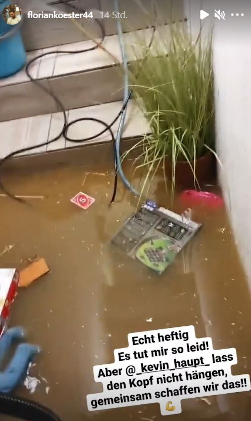 Florian Köster zeigt in seiner Instagram-Story die Auswirkungen des Hochwassers, das das Haus seines Freundes Kevin Haupt verwüstet hat.