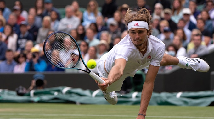 Tennis: Alexander Zverev in Aktion in Wimbledon.