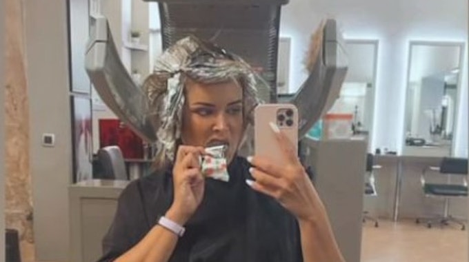 Daniela Katzenberger hat in ihrer Instagram-Story am 21. Juli Bilder gepostet, die sie beim Friseurbesuch zeigen.