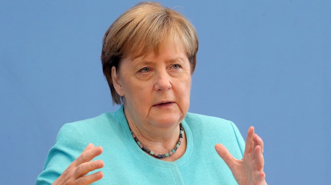 Bundeskanzlerin Angela Merkel (CDU) sitzt in der Bundespressekonferenz und stellt sich den Fragen der Hauptstadt-Journalisten.&nbsp;