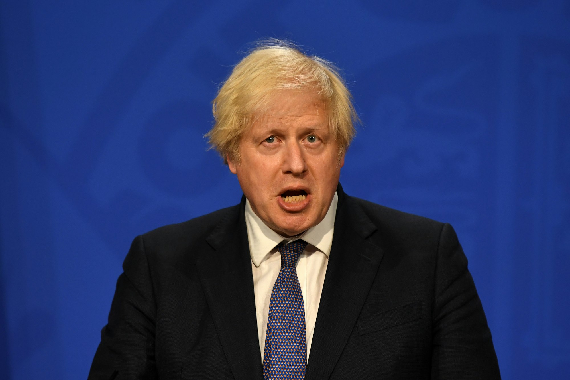 Boris Johnson, Premierminister von Großbritannien, äußert sich bei einer Pressekonferenz in der Downing Street zur Corona-Pandemie.