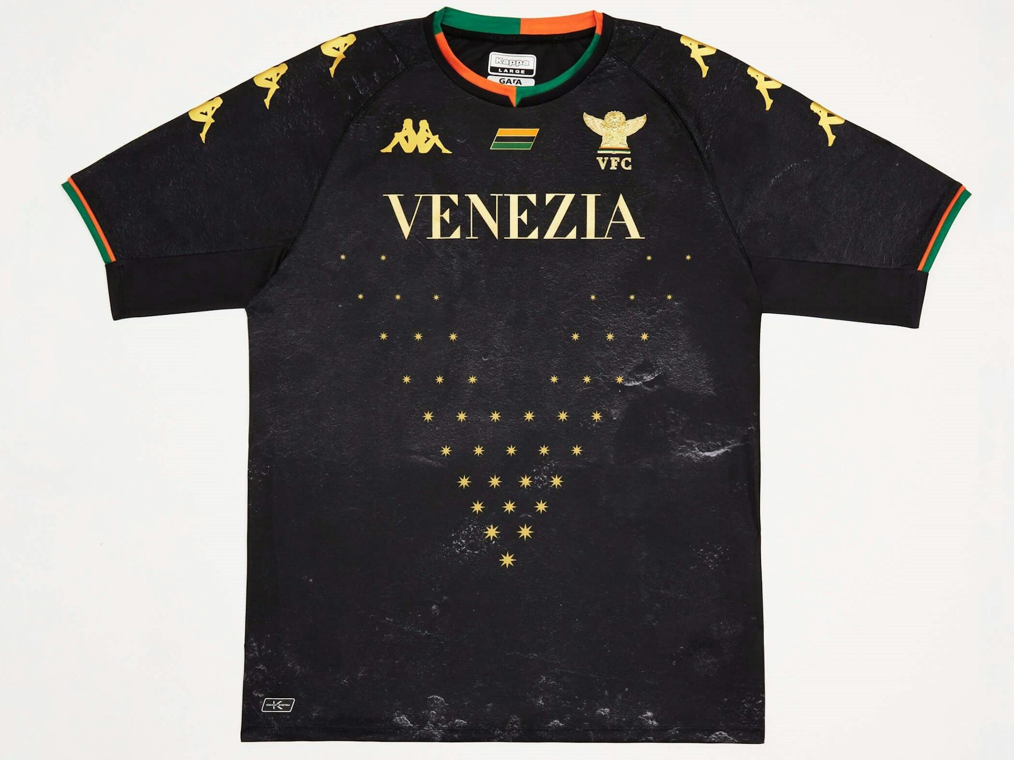 Das neue Trikot des italienischen Erstliga-Aufsteigers Venezia FC, das bei Fußballfans weltweit für Begeisterung sorgt.