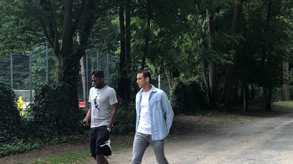 Anthony Modeste und Ellyes Skhiri kommen solo zum Grillfest des 1. FC Köln.