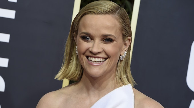 Reese Witherspoon posiert bei der Oscarverleihung 2020 auf dem roten Teppich.