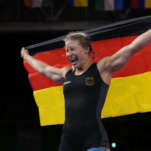 Aline Rotter-Focken wird Olympiasiegerin im Ringen in Tokio.