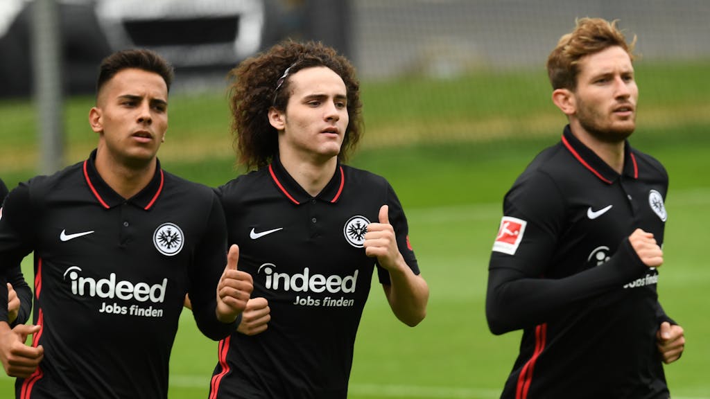Rodrigo Zalazar, Fabio Blanco und Christopher Lenz drehen ihre Runden bei Eintracht Frankfurt