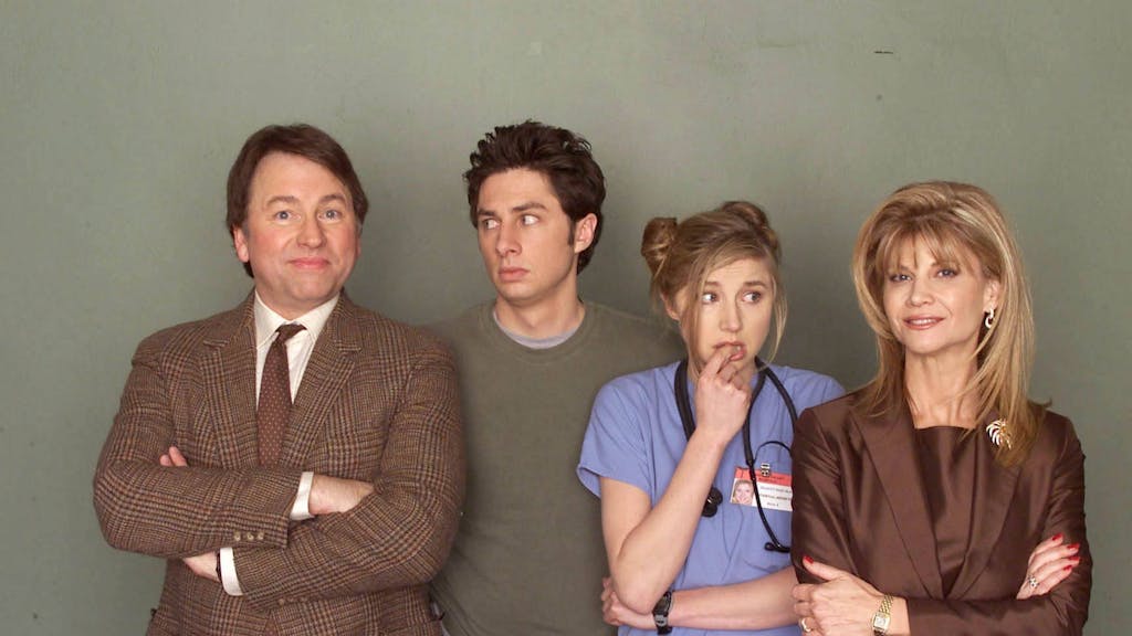 Markie Post posiert neben ihren Schauspiel-Kollegen&nbsp;John Ritter, Zach Braff und Sarah Chalke.