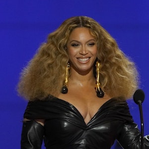 Sängerin Beyoncé kommt am 14. März 2021 zur Verleihung der „Grammy Awards“ in Los Angeles. Die 39-Jährige hat über ihren jahrelangen Kilo-Kampf gesprochen.