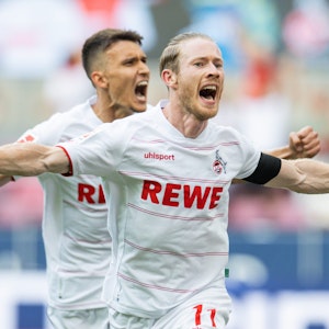 Florian Kainz vom 1. FC Köln feiert seinen ersten Treffer gegen Hertha BSC zur 2:1-Führung.