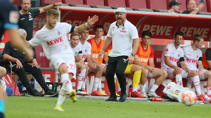 Steffen Baumgart beim Bundesliga-Spiel 1. FC Köln gegen Hertha BSC