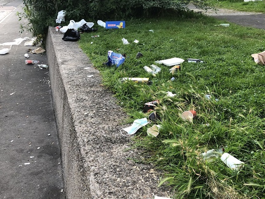 14. August 2021 Vandalismus und wilder Müll an der Zülpicher Straße Fotos: Andreas Gebauer