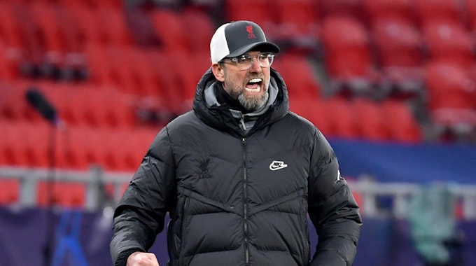 Trainer Jürgen Klopp von Liverpool jubelt beim Champions-League-Spiel gegen RB Leipzig.