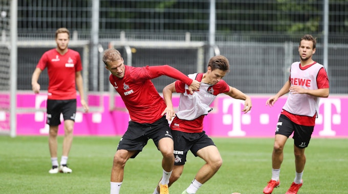 Noah Katterbach trainiert beim 1. FC Köln.