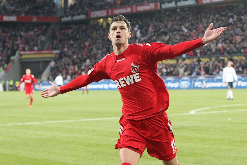 Milivoje Novakovic freut sich über das Siegtor im Februar 2011, das letzte Mal, das der 1. FC Köln Bayern München besiegen konnte.