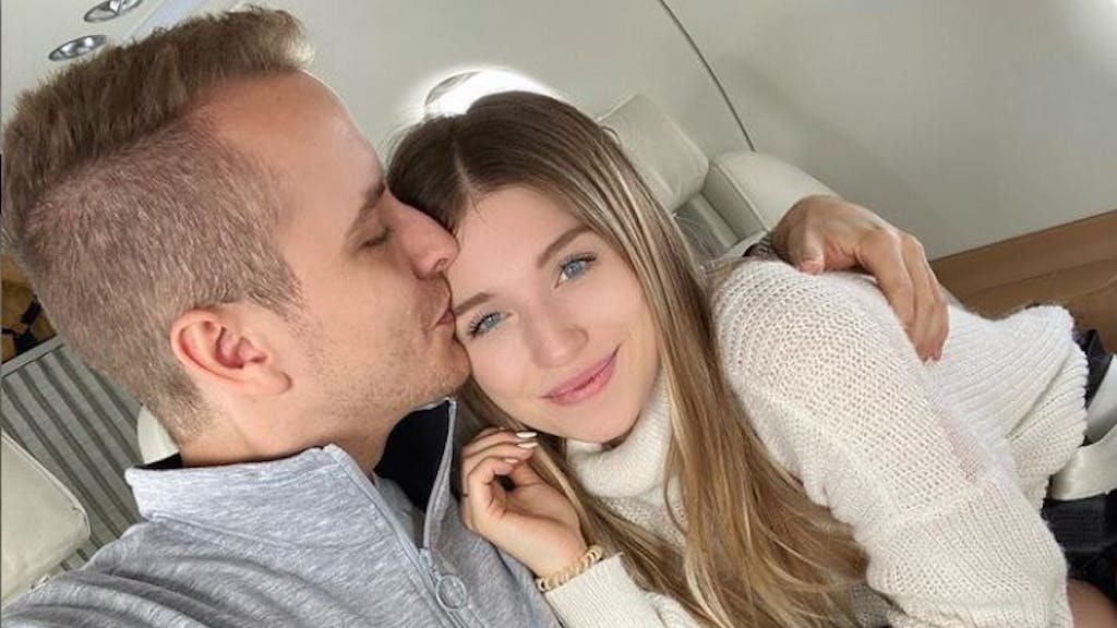 Influencerin Bibi Claßen zusammen mit Ehemann Julian Claßen auf einem Selfie auf Instagram, hochgeladen am 7. Oktober 2019