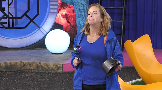 Promi Big Brother 2021: Daniela Büchner auf dem Big Planet