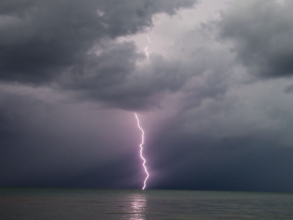 Ein Gewitter über dem Lake Michigan.