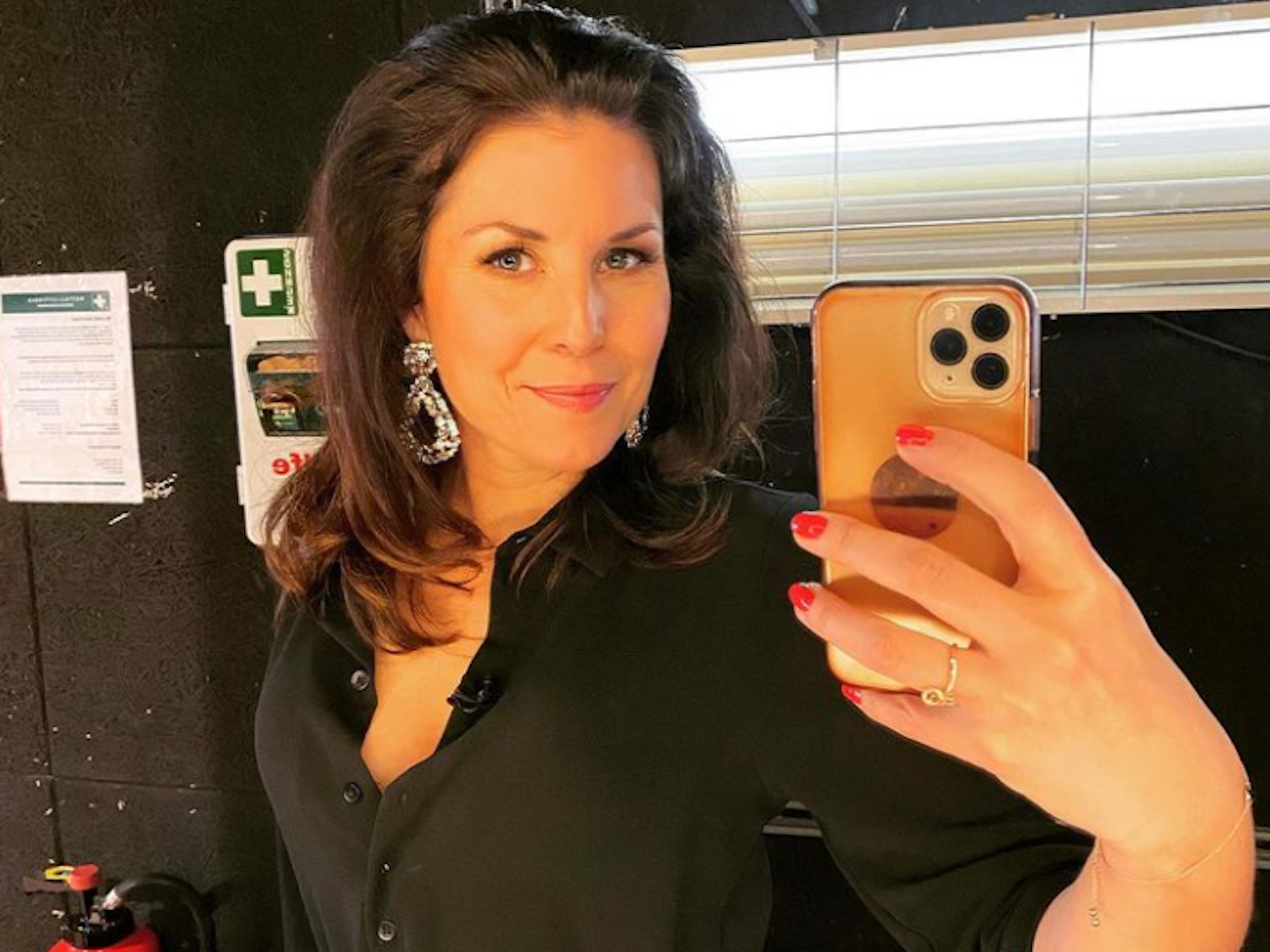 Sat.1-Frühstücksfernsehen-Moderatorin Vanessa Blumhagen, hier auf einem Selfie vom 7. Juni 2021, zeigt auf Instagram ihre Bauch-Narbe.
