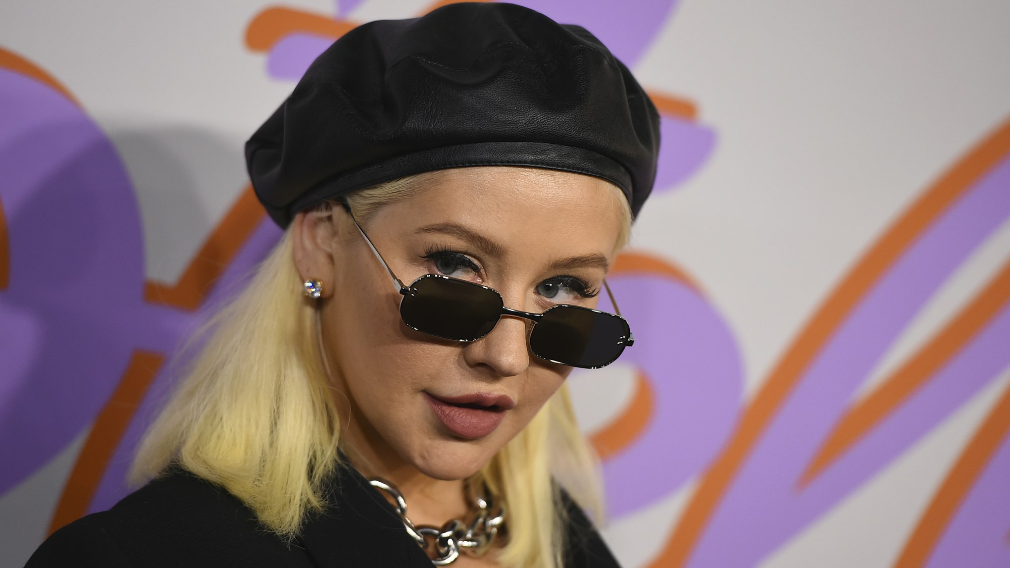 US-amerikanische Sängerin Christina Aguilera kommt am 16.01.2018 in Los Angeles (USA) zur Vorstellung der Herbstkollektion 2018 von der britischen Modedesignerin Stella McCartney.